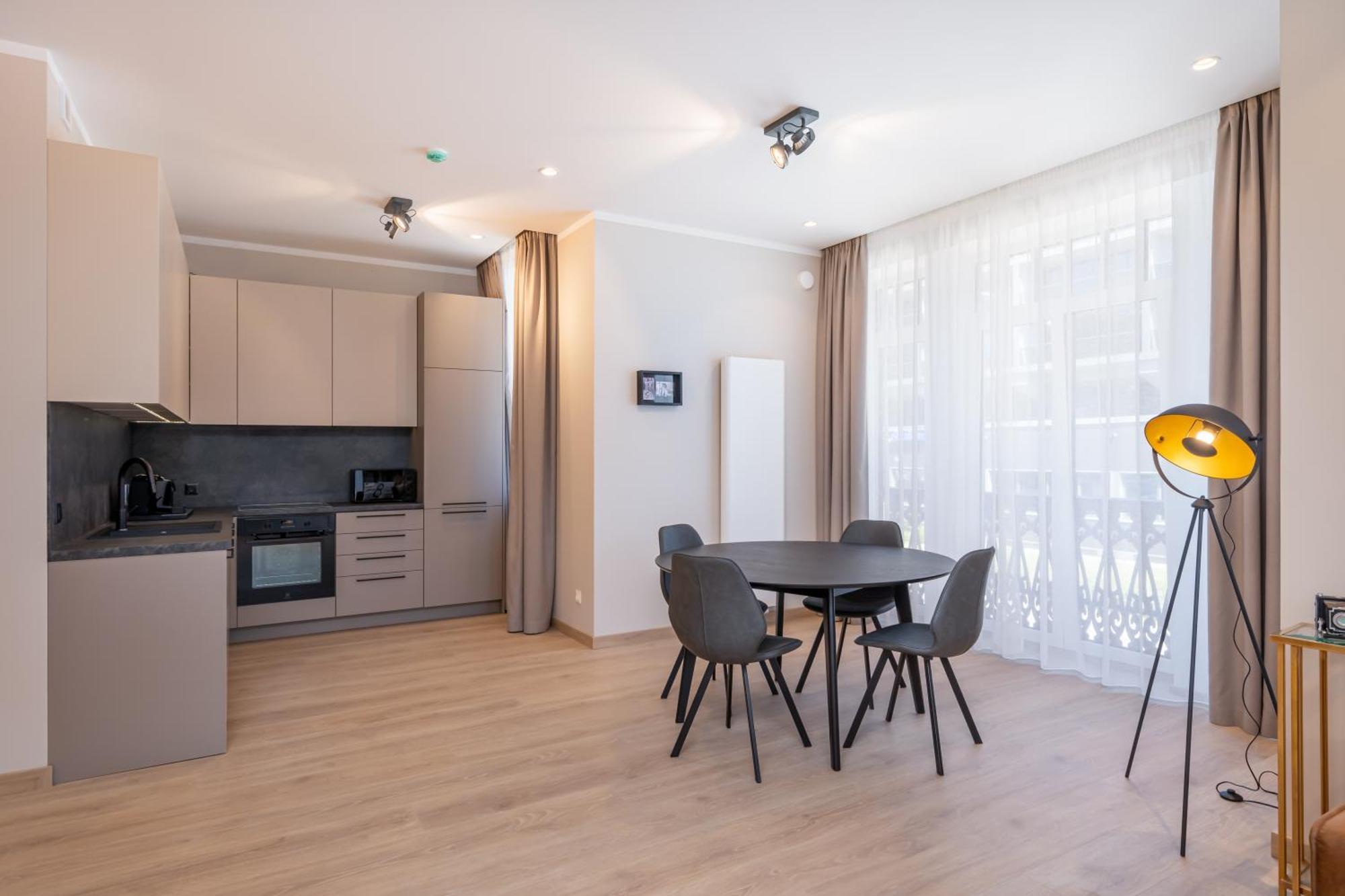Stories Design Aparthotel Jurmala Phòng bức ảnh